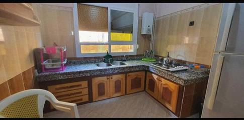 Gîte pour 5 personnes, avec balcon et vue à Ras El Ma