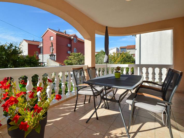 Ferienwohnung für 2 Personen, mit Garten und Terrasse in Vodice - 3