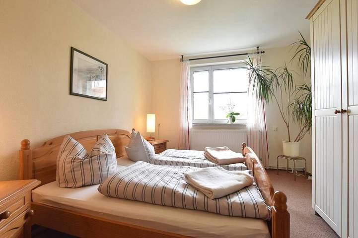 Ferienwohnung für 3 Personen, mit Garten und Terrasse in Damshagen - 2