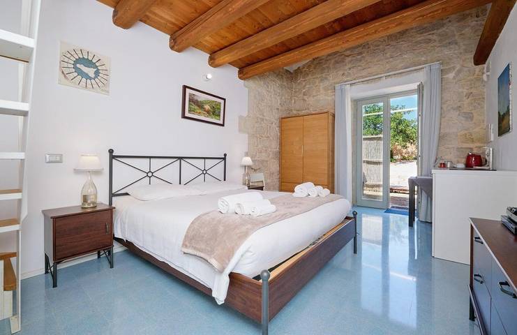 Club vacances pour 4 personnes, avec piscine ainsi que jardin et vue, animaux acceptés en Sicile - 2