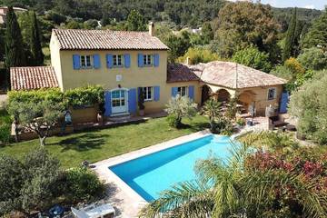 Cottage pour 8 personnes, avec jardin à La Farlède