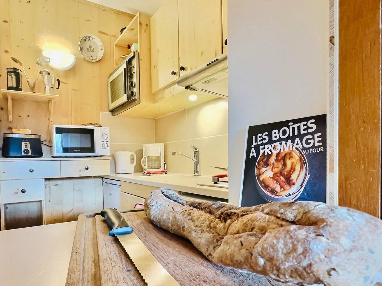 Geheel appartement, 2-room apartment, 6 ppl, Tignes, near slopes and shops in Tignes, Massif de la Vanoise
