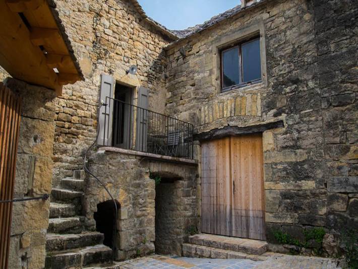 Gîte pour 7 personnes, avec jacuzzi ainsi que piscine et jardin à Chanac - 3