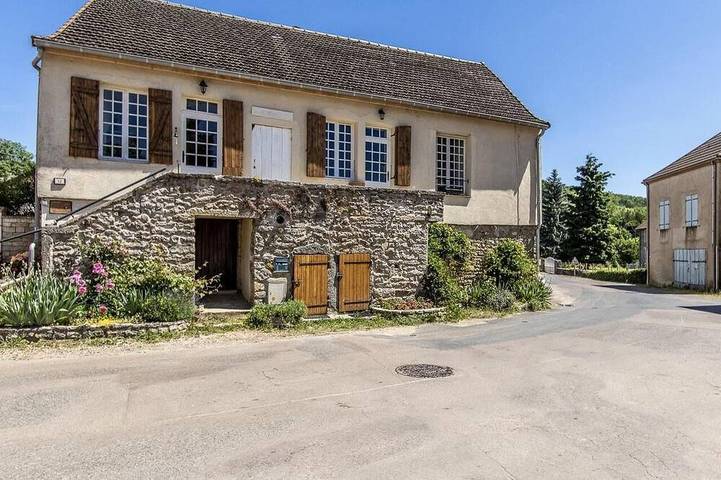 Location de vacances pour 4 personnes, avec balcon à Paris-l'Hôpital
