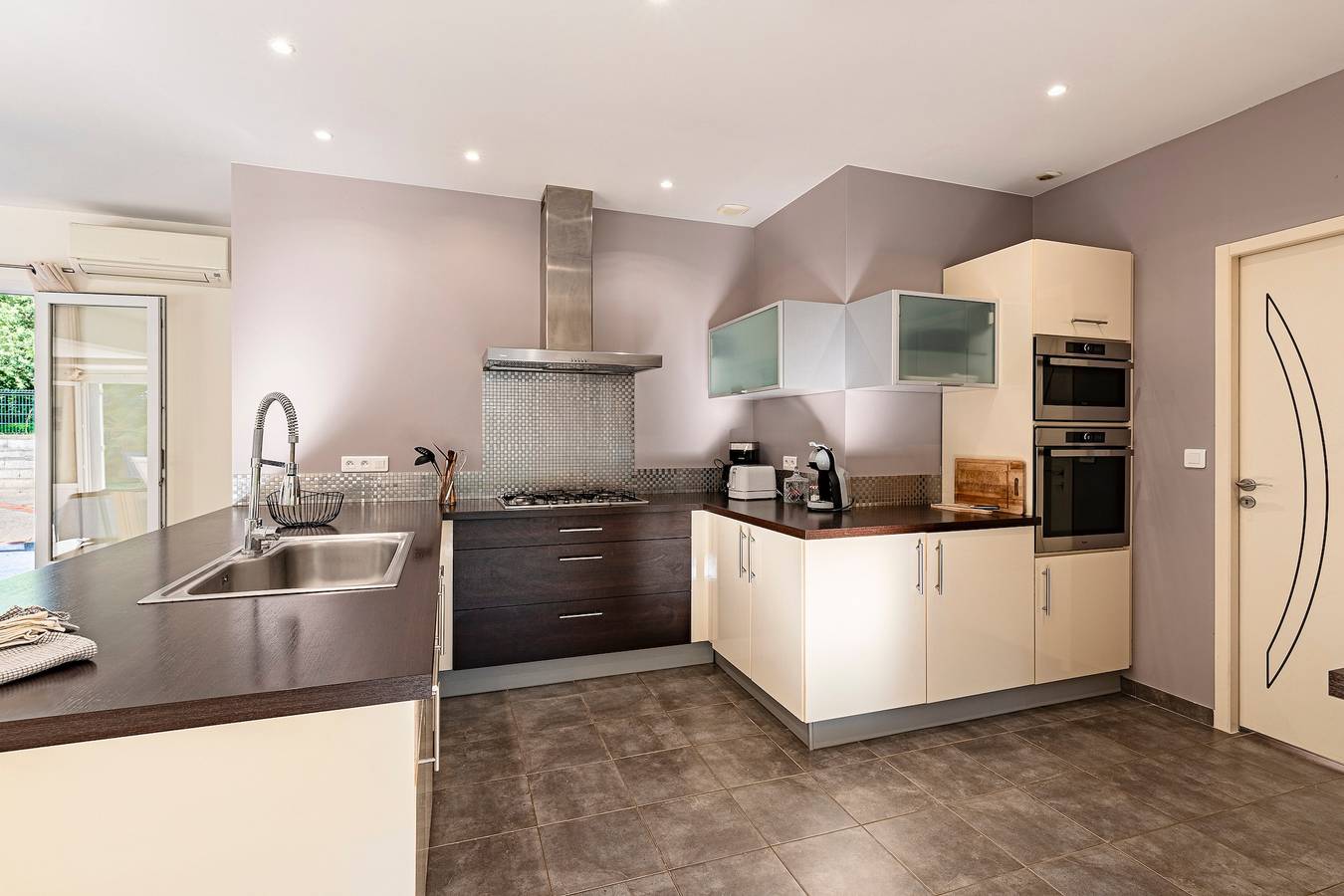 Ferienhaus für 9 Personen mit Garten in Peri, Ajaccio und Umgebung