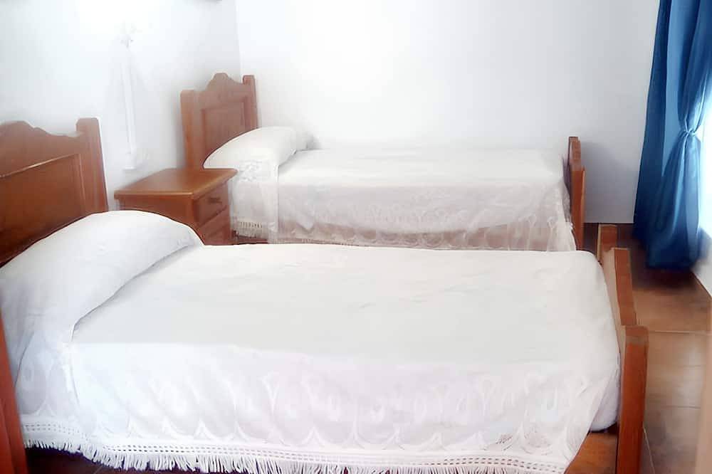Homerez - Charming House with Pool in Montilla in Montilla, Córdoba Province