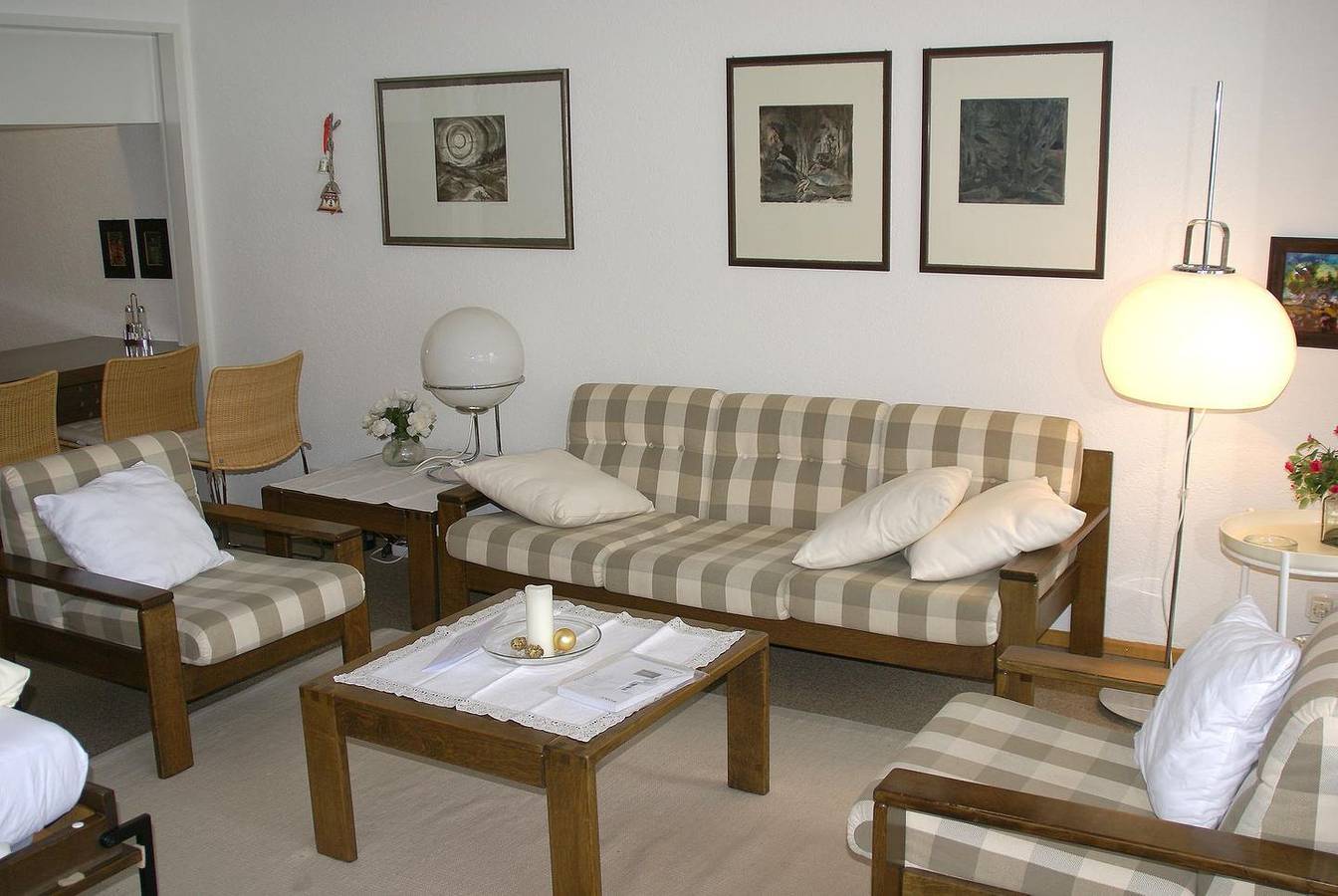 Ganze Wohnung, Ferienwohnung Mohr, Parpan, Triangel Haus A, Ferienregion Lenzerheide in Churwalden, Plessur Alpen