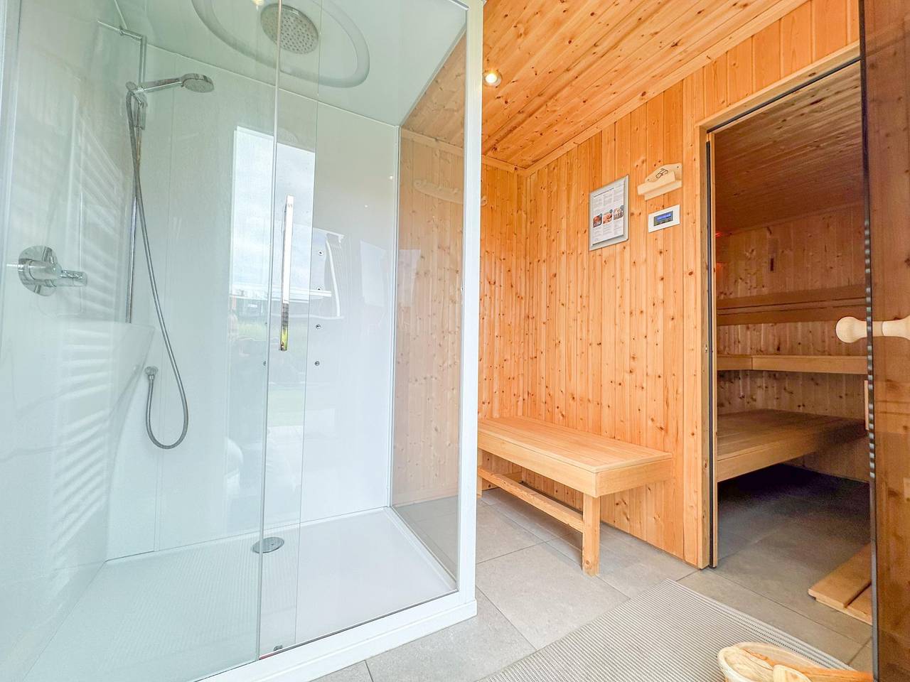 Villa indépendante avec bain thermal et sauna in Colijnsplaat, Côte de Zeeland