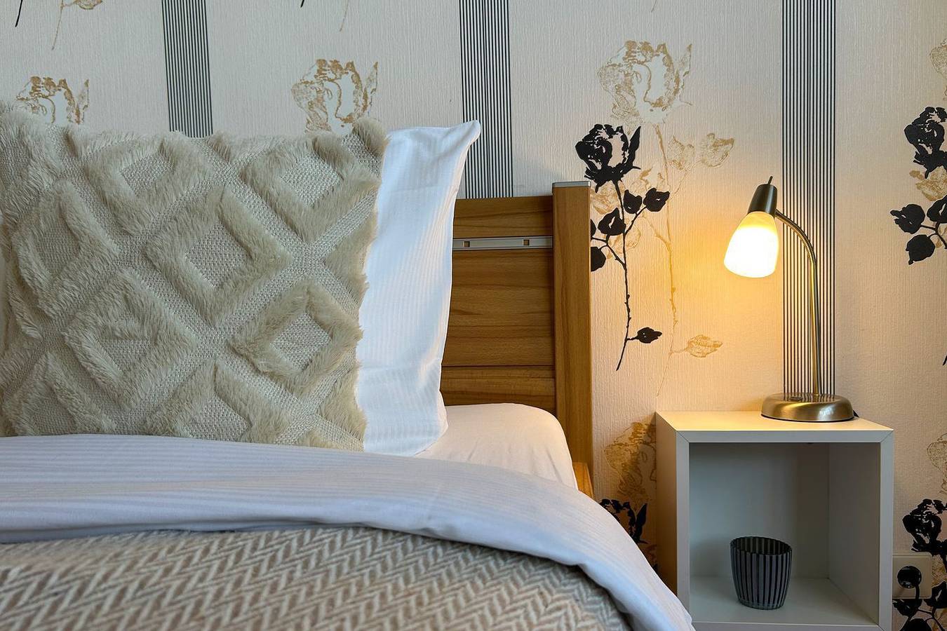 Ganze Wohnung, Strandnah und mit Meerblick: Ferienwohnung 6 im Haus Seeluft Duhnen in Duhnen, Cuxhaven