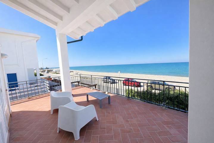 Ganze Wohnung, Ferienwohnung für 6 Personen mit Balkon/Terrasse in Montemarciano, Ancona Provinz