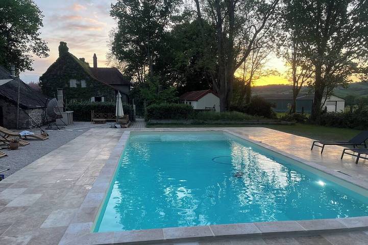 Ferienhaus für 12 Personen, mit Terrasse und Garten, mit Haustier im Naturpark Morvan