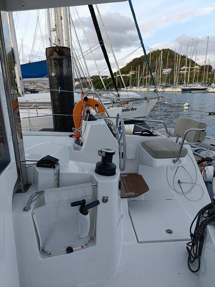 Bateau pour 8 personnes in Martinique