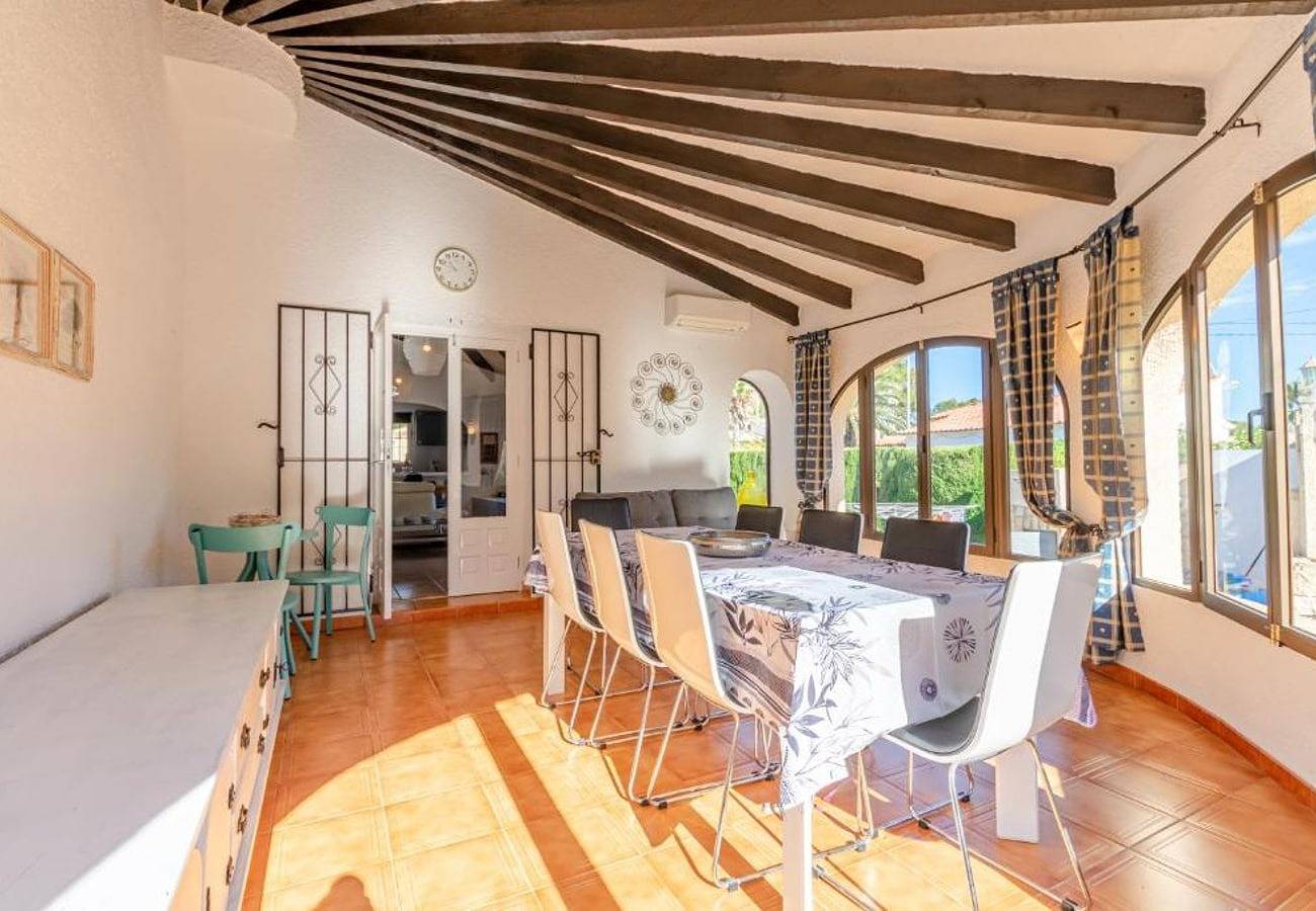 Villa 'Monique' with Private Pool, Wi-Fi and Air Conditioning in Benissa, Costa Blanca