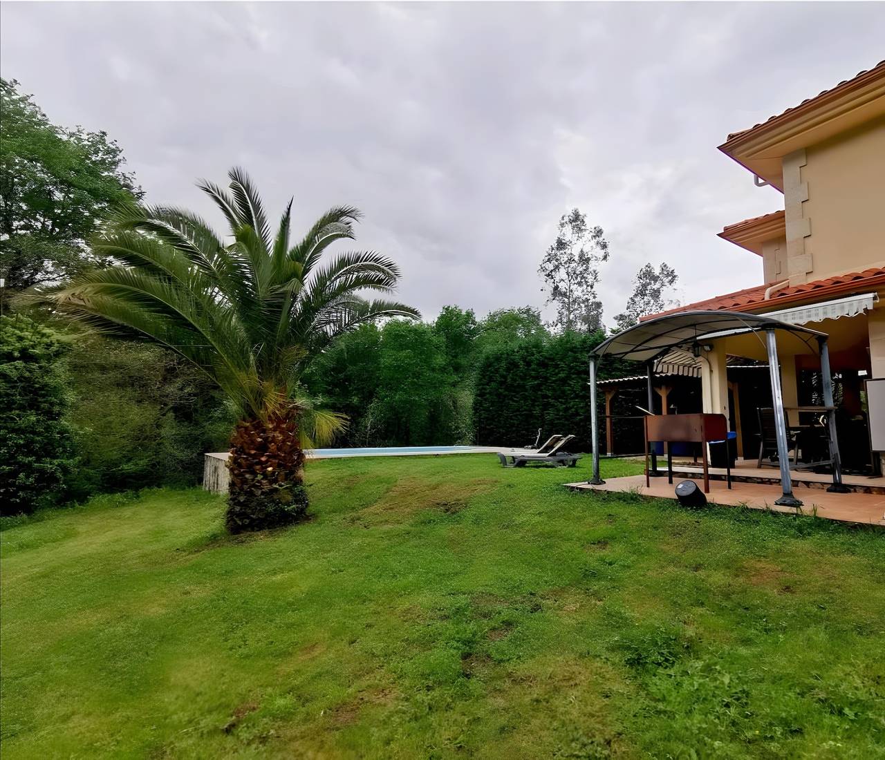 Ganze Wohnung, Villa Santa Ana – Ferienhaus in Tarrueza, Laredo in Laredo, Kantabrische Küste