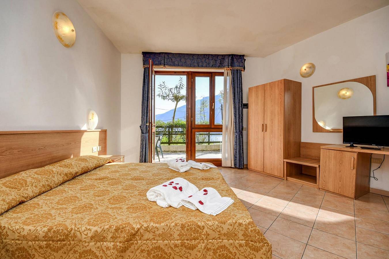 Appartamento intero, Appartamento a Limone con balcone o terrazzo in Limone sul Garda, Prealpi Gardesane