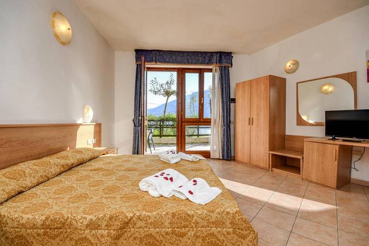 Ganze Wohnung, Wohnung in Limone mit Balkon oder Terrasse in Spiaggia Tifù (Limone sul Garda), Gardasee-Berge