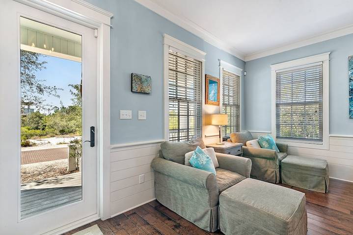 Vacation house for 12 people, with pool and terrace by Orange Beach