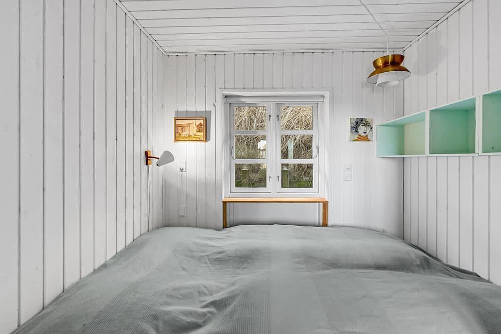 2 bedroom pet friendly home in Ulfborg in Fjand, Nissum Fjord