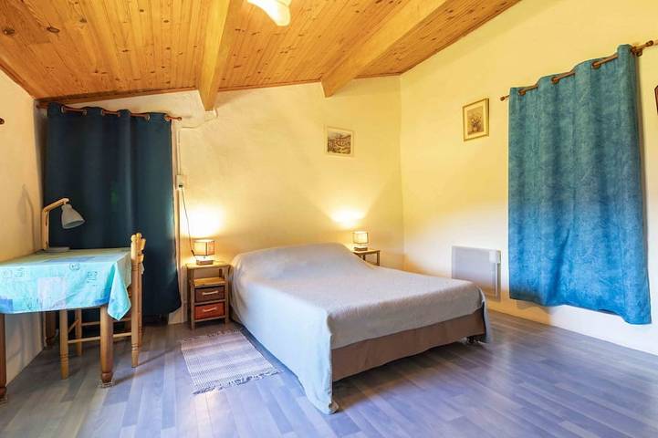 Location de vacances pour 4 personnes, avec jardin, animaux acceptés à Roche-Saint-Secret-Béconne - 3