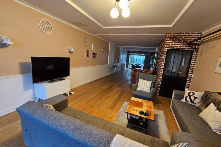 Location de vacances pour 8 personnes, avec terrasse à Lormont - 2