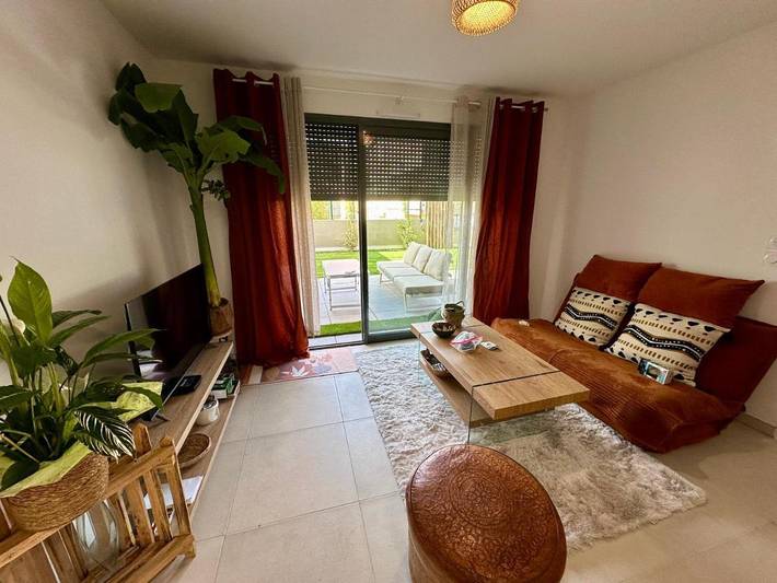 Gîte pour 2 personnes, avec terrasse dans Port de Saint-Jean