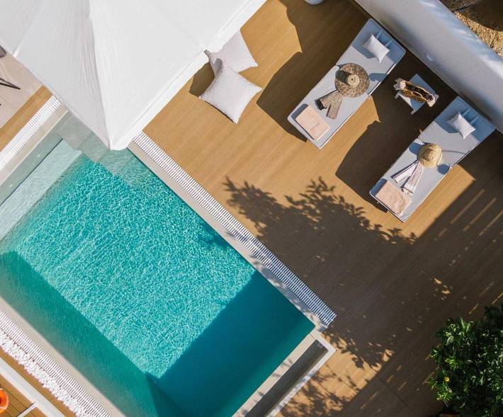 Location de vacances pour 6 personnes, avec Balcon et Terrasse ainsi que Jardin et Piscine dans Matala