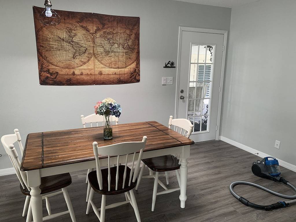 🛶🛥️Waterfront River Home Free Kyacks! Gulf Access, Floating Dock Pets Welcome🐩🐈 in New Port Richey, Pasco County