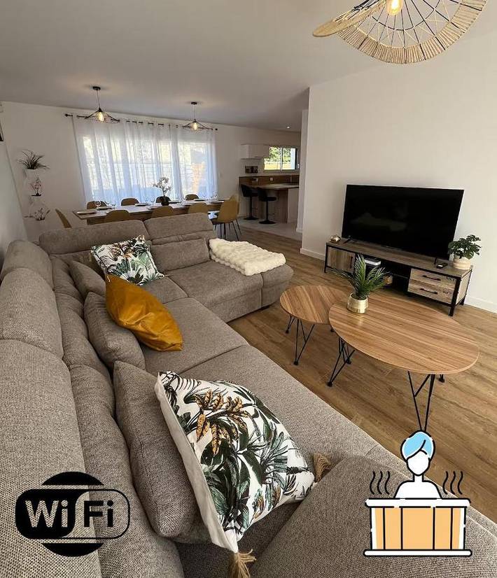 Location de vacances pour 12 personnes, avec Jacuzzi ainsi que Terrasse et Jardin dans Saint-Aubin-du-Cormier