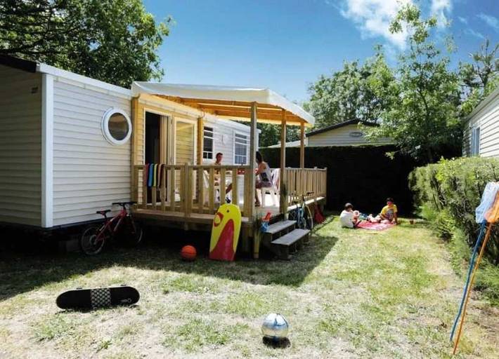 Camping pour 6 personnes, avec bassin pour enfant à Saint-Georges-d'Oléron