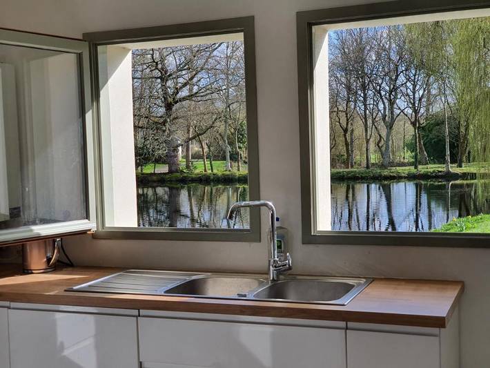 Location de vacances pour 6 personnes, avec vue sur le lac ainsi que jardin et vue, animaux acceptés à Le Relecq-Kerhuon - 4