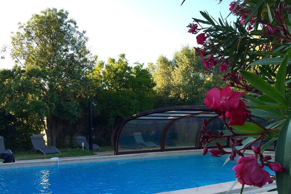 4 Chambres d'Hotes de charme avec piscine et Spa in Pouzols, Région de Lodève