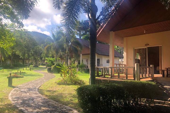 Station pour 2 personnes, avec jardin ainsi que bassin pour enfant et piscine dans Koh Chang - 3