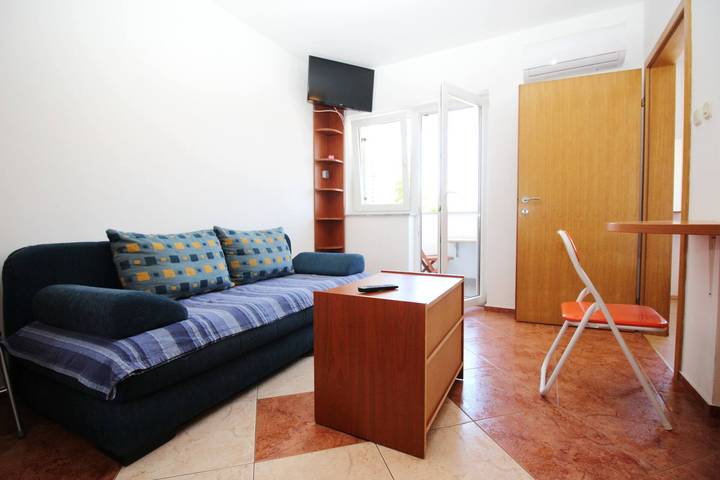 Appartement entier, Appartement de vacances pour 2 personnes avec balcon/terrasse in Baška, Krk