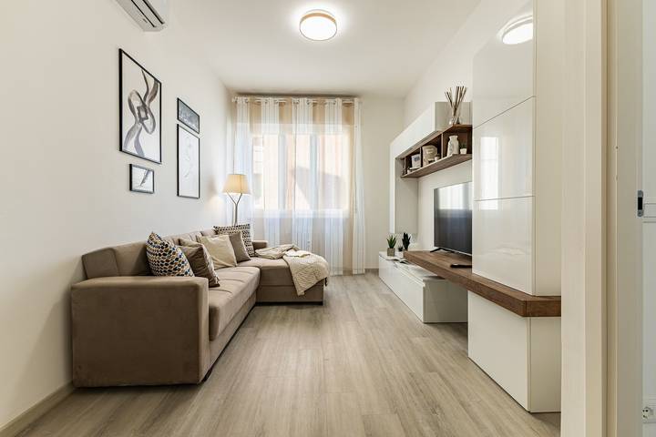 Appartamento intero, Appartamento 'La Tua Casa' con balcone, Wi-Fi e aria condizionata in Pisa, Riviera Toscana
