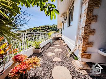 Maison d’hôte pour 2 personnes, avec vue et jardin dans Faa'a