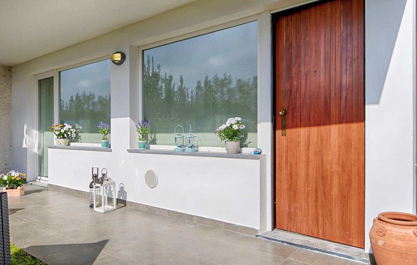 Appartamento intero, Accogliente appartamento con 2 camere da letto, WiFi, parcheggio e terrazza vicino alla spiaggia in Lido di Camaiore, Riviera Toscana