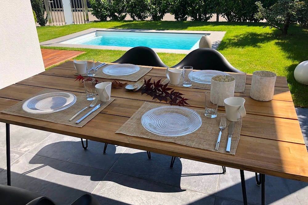 Ganze Wohnung, La Vigna - Living - mit exclusivem aussen Pool und Sauna in Weil am Rhein, Südschwarzwald