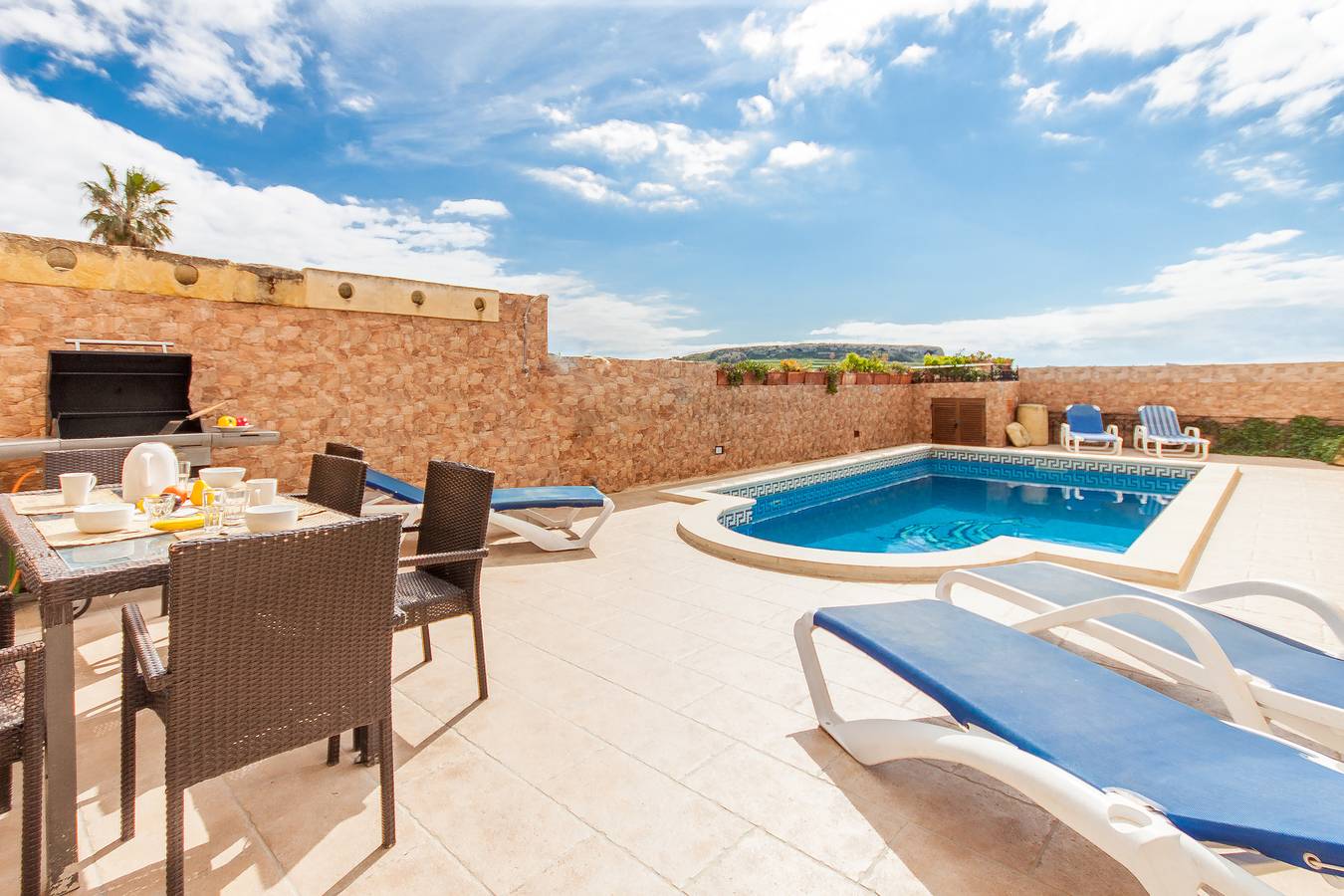 Villayana Gozitan Farmhouse with pool in San Lawrenz, Gozo