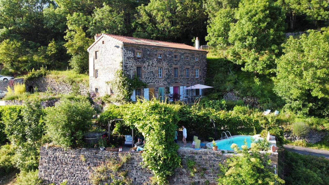 Comfort Double Room with Shower in Saint-Bérain, Haute-Loire