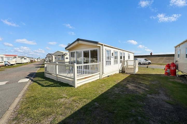 Glamping for 6 people in Lowestoft