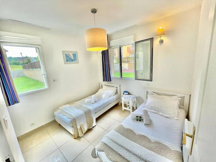 Gîte pour 4 personnes, avec balcon ainsi que piscine et jardin à Saint-Arnoult - 4