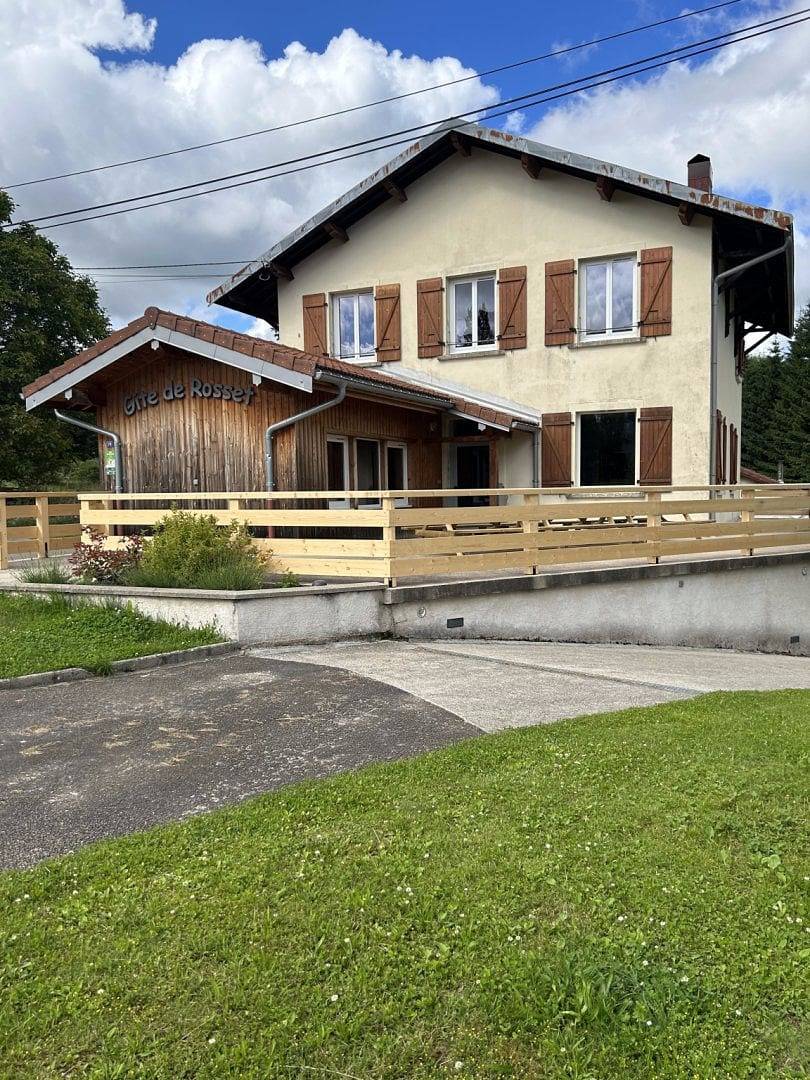 Gîte de groupe 21 personnes en gestion libre Jura in Longchaumois, Parc naturel régional du Haut-Jura