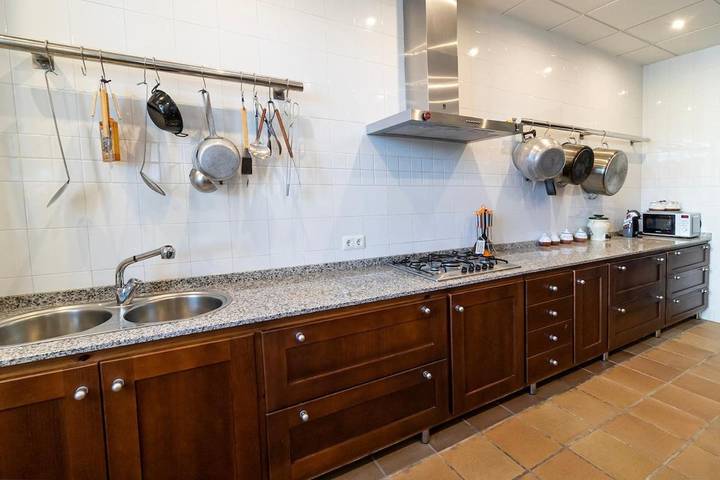 Casa rural para 14 personas, con jacuzzi además de piscina y jardín, Se admiten mascotas en Campiña Sur Cordobesa - 4