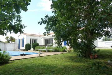 Cottage pour 6 personnes, avec jardin dans Plage de Matha