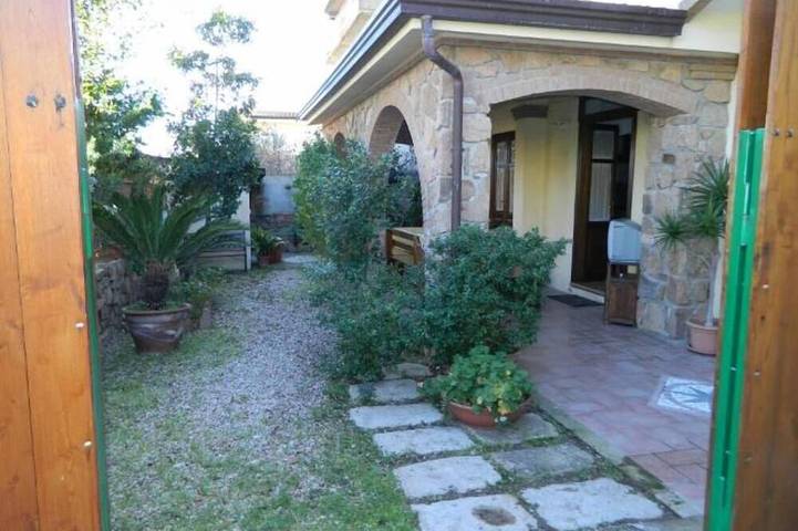 Holiday apartment for 6 people, with hot tub and terrace as well as garden - 1