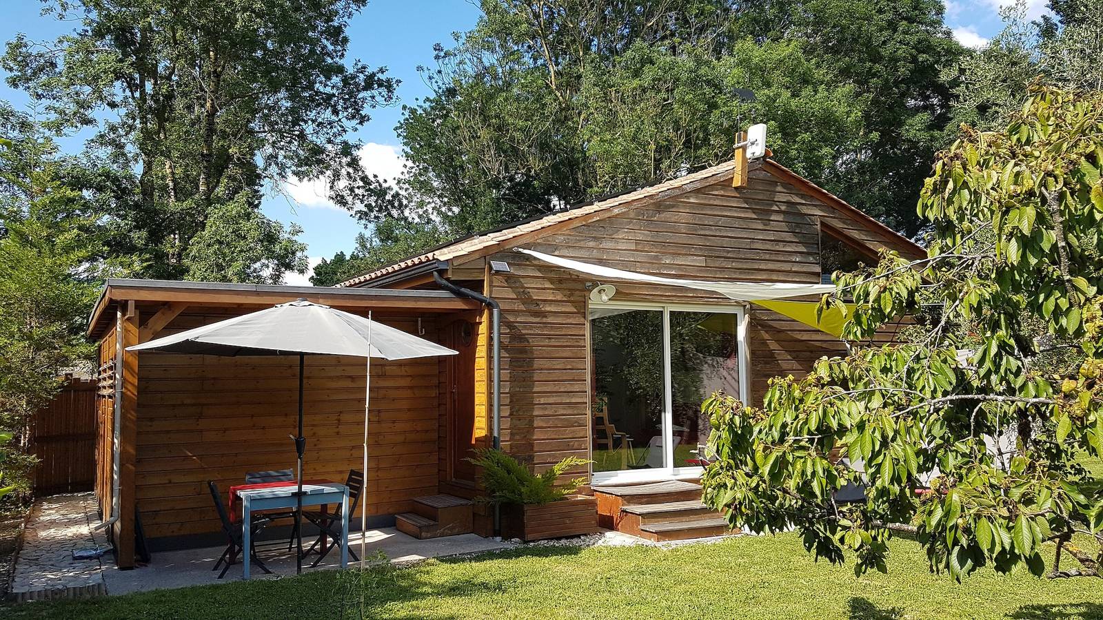 Chalet studio "l'Athome" in Bouhet, Région de Rochefort