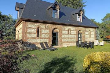 Gîte pour 8 personnes, avec jardin à Paluel