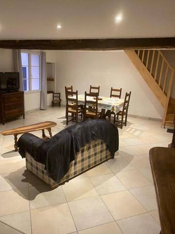 Location de vacances pour 5 personnes, avec Balcon ainsi que Terrasse et Jardin à Dompierre-sur-Charente
