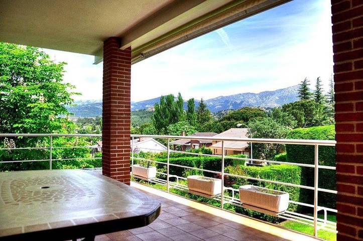 Chalet para 15 personas, con Balcón y Terraza además de Jardín y Piscina en Provincia de Madrid - 4
