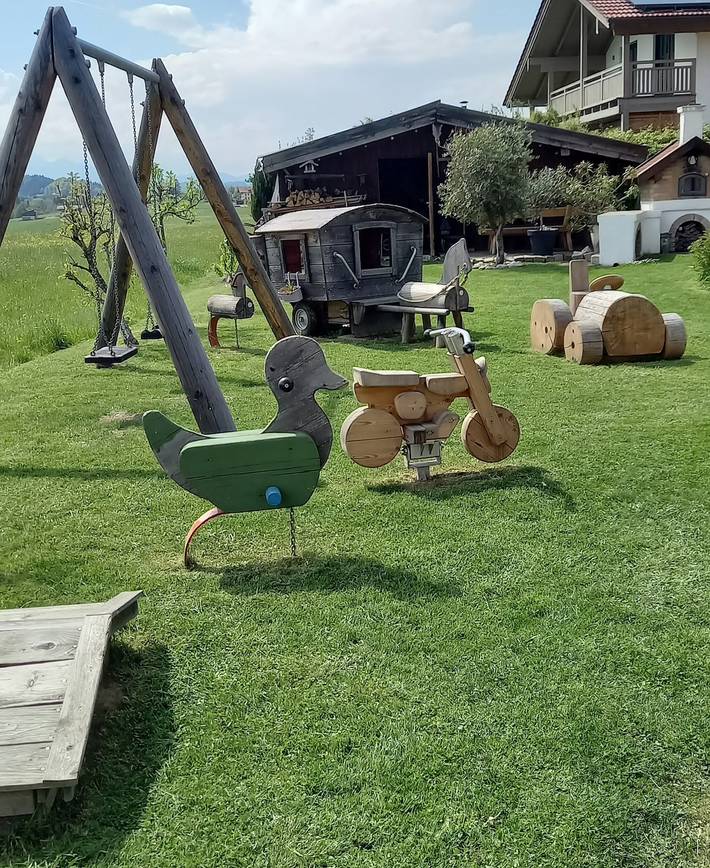 Ganze Ferienwohnung, Ferienwohnung Schelzke - Ferienwohnung 48qm, Eg, Wohn-/Schlafraum, Terrasse, TV, W-Lan in Frasdorf, Chiemsee